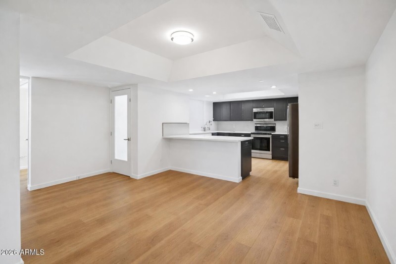 Eat in Kitchen/Dining area