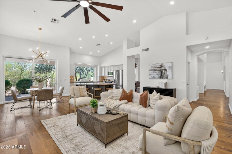 12-web-or-mls-043E Morning Vista Ln