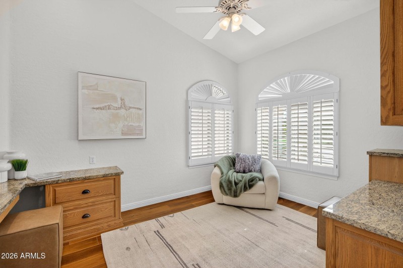 29-web-or-mls-046E Morning Vista Ln