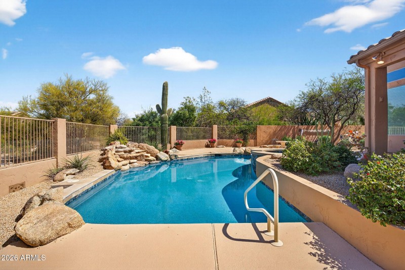 53-web-or-mls-084E Morning Vista Ln