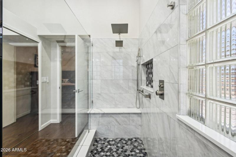43-web-or-mls-10908-n-57th-ave