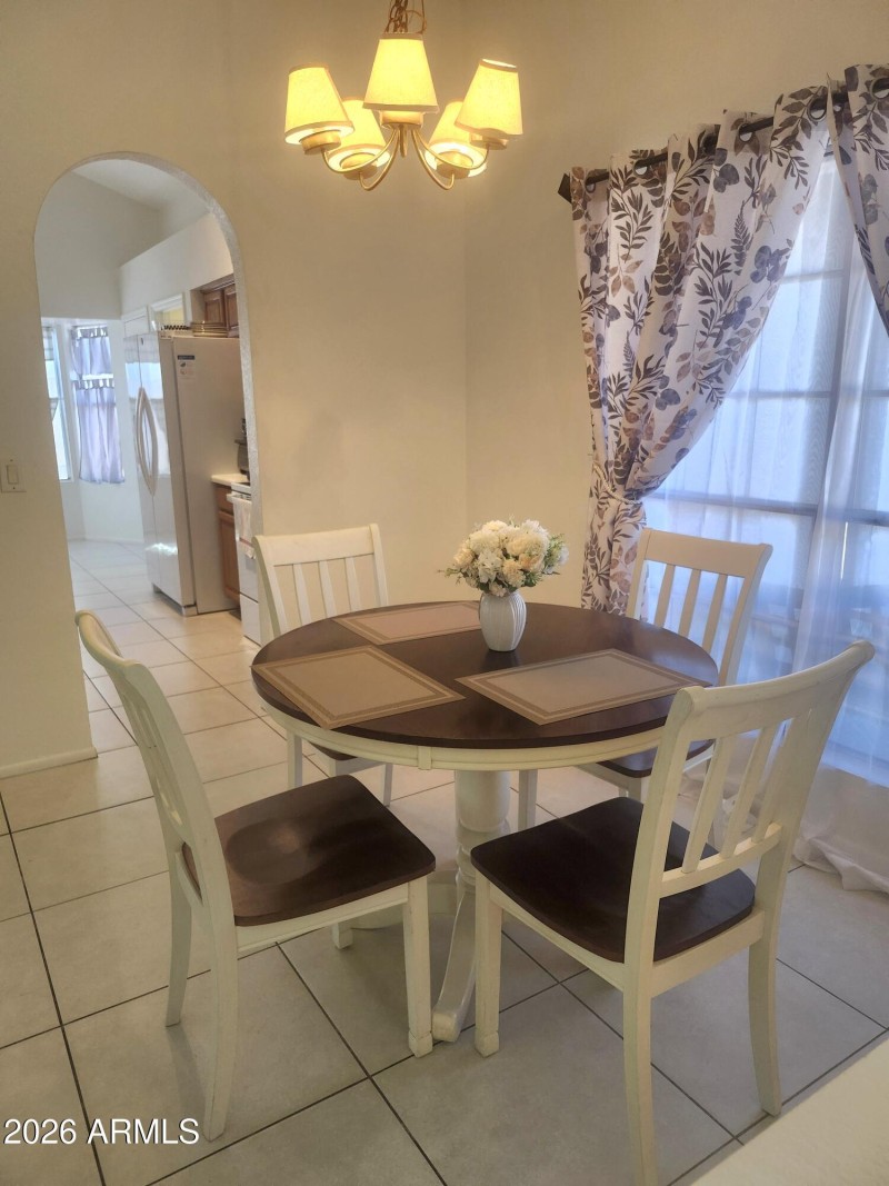 Formal Dining/Breakfast Rm