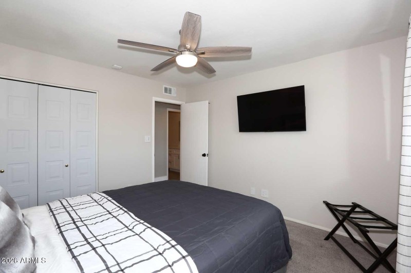 2nd Bedroom2