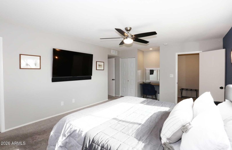 Master Bedroom2