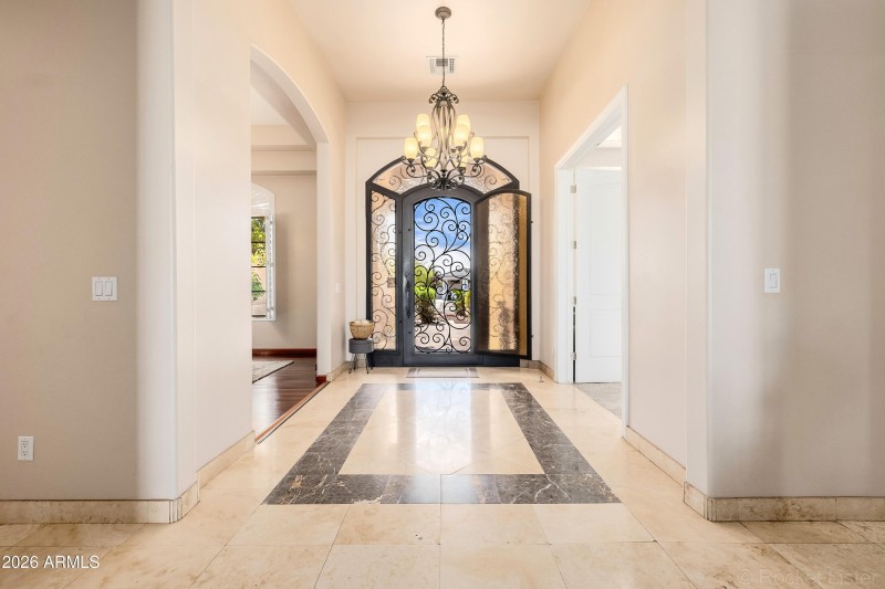 Belmont - Entry