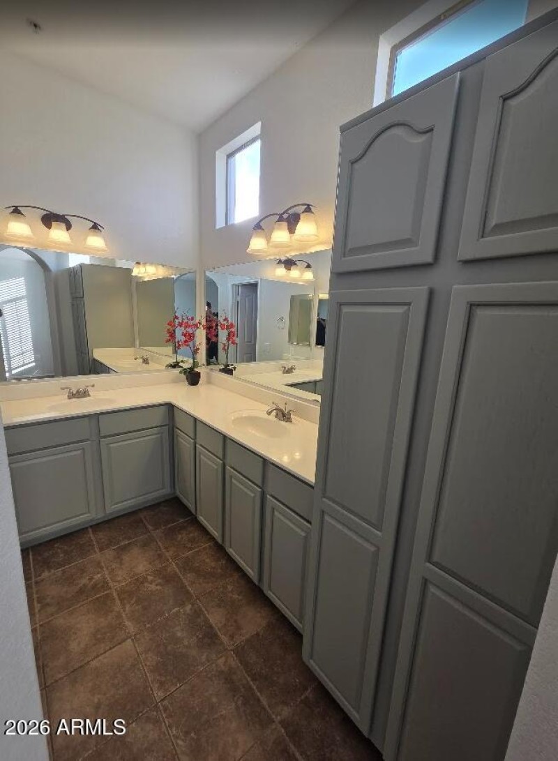 Main bathroom