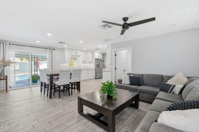 Living Rm