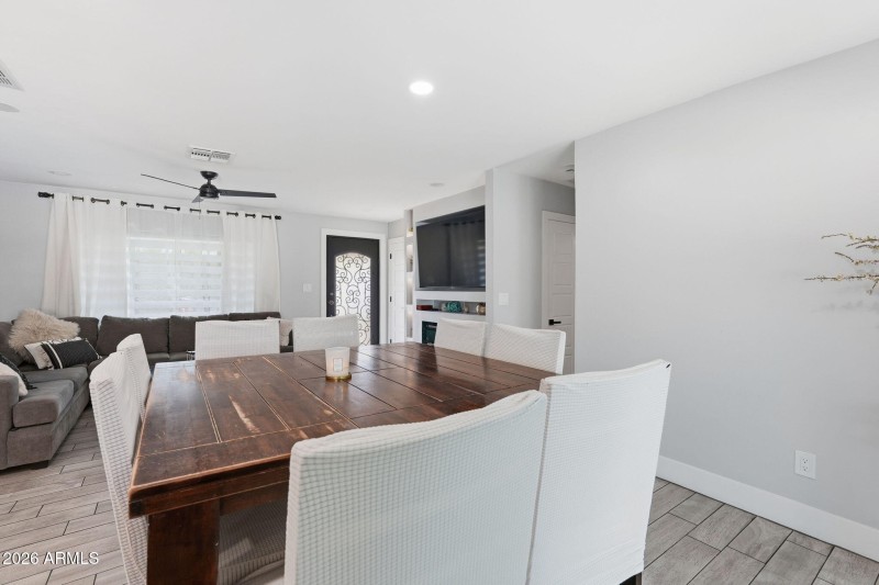 kitchen/dining