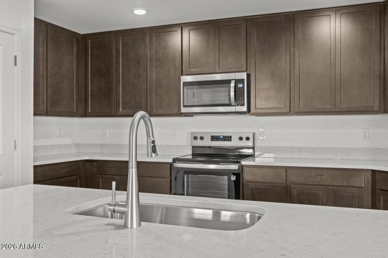 KBPHX_MIR_SkylineVillageEnclaves-Lot68_1