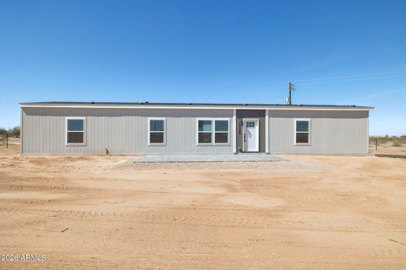 5-web-or-mls-50044-w-century-rd