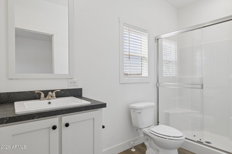 20-web-or-mls-50044-w-century-rd