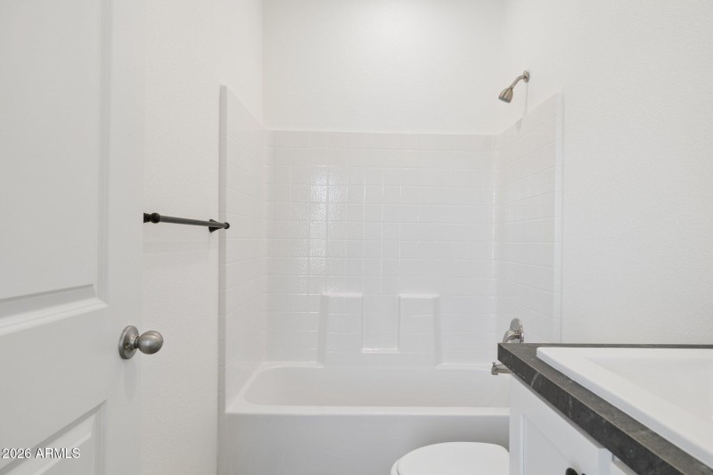 27-web-or-mls-50044-w-century-rd