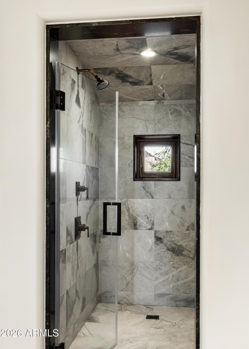 Ensuite Bathroom 3