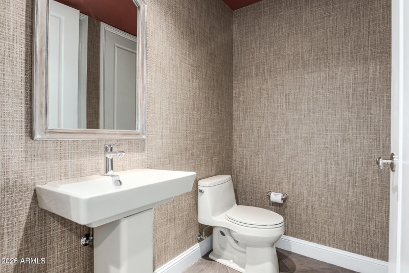 powder room