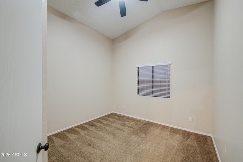 Bedroom 4-pic 1