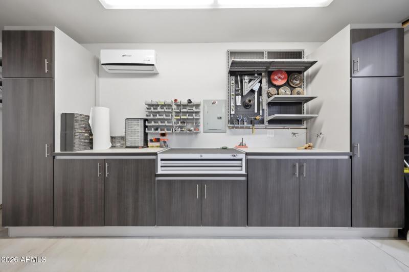 Functional Workspace with Storage