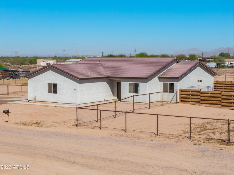 3046 W Gracie Ln