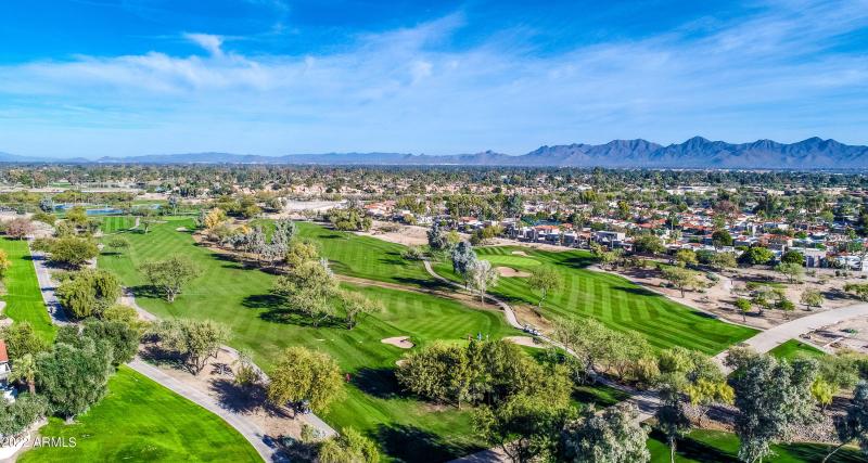 Walk to Silverado Golf Course and Club