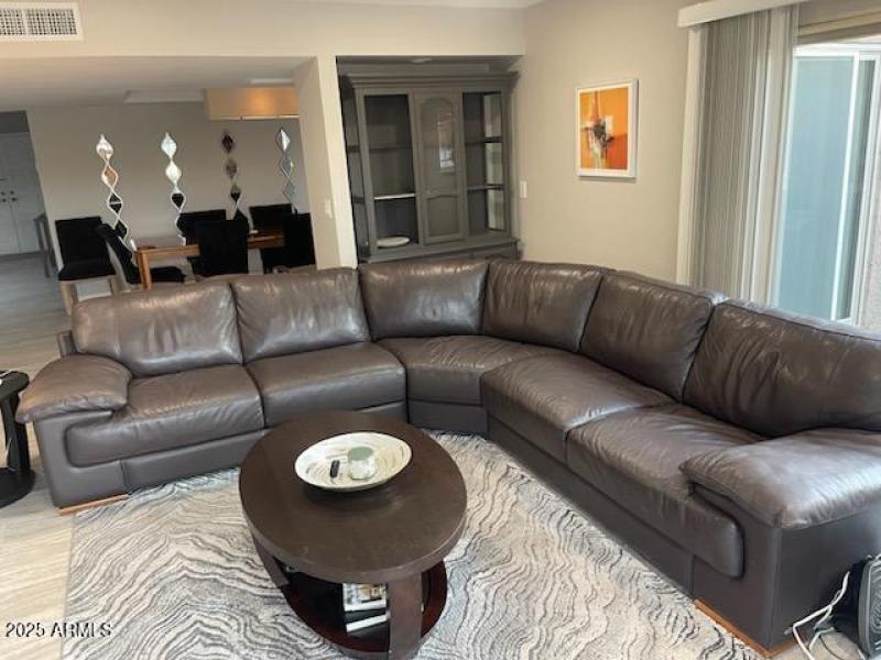 7618_living rm sofa
