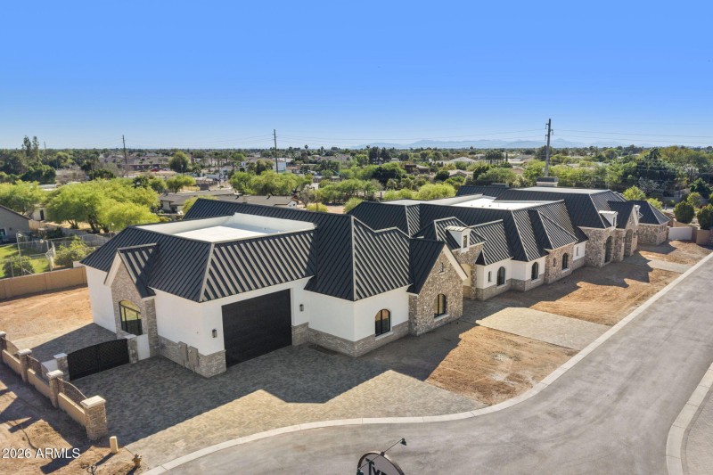 88-web-or-mls-3623-e-mallory-cir