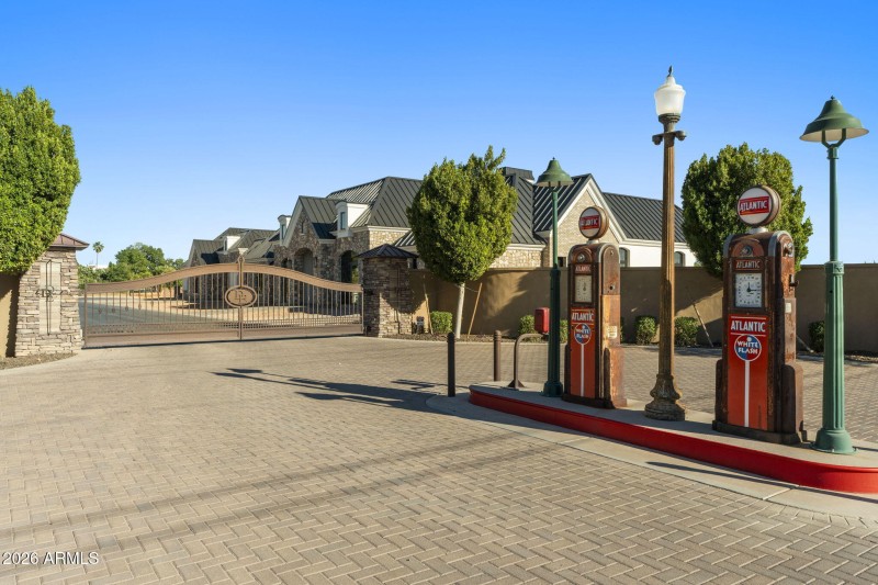 91-web-or-mls-3623-e-mallory-cir