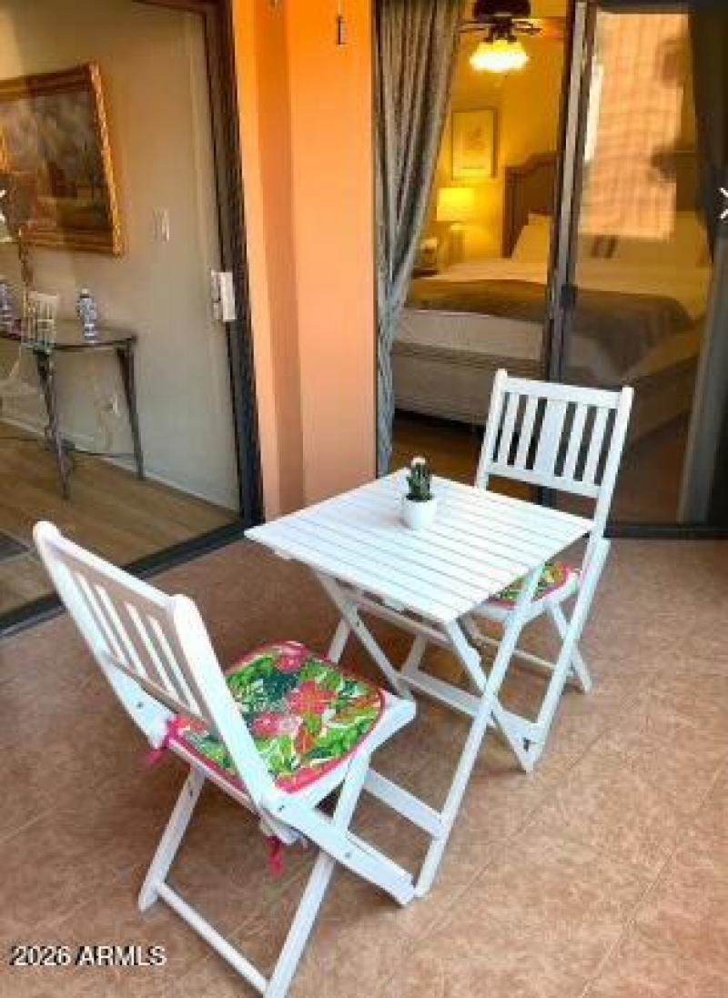 Paradise Village4