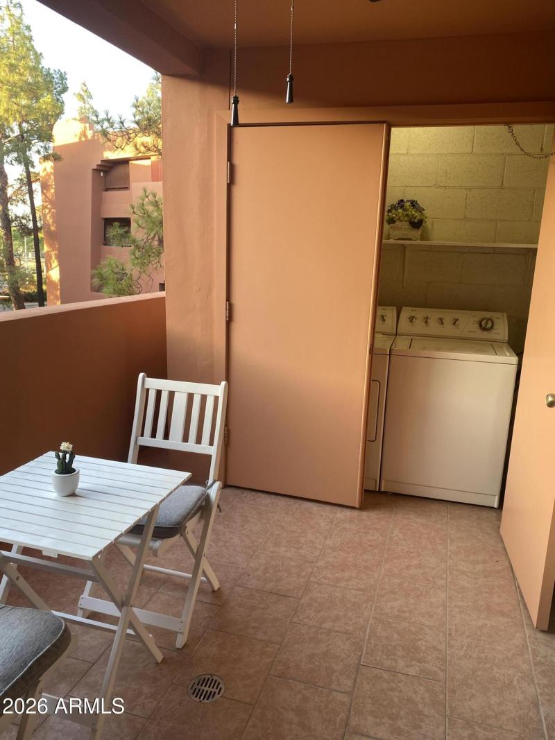 Paradise Village14