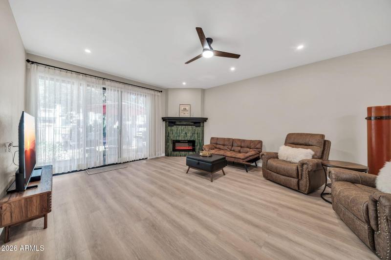 7368 E Pleasant Run-7