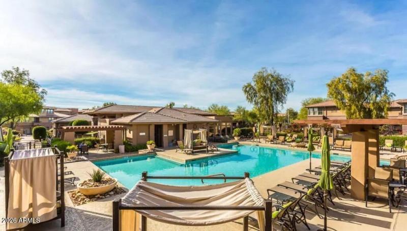 Club House Pool 1