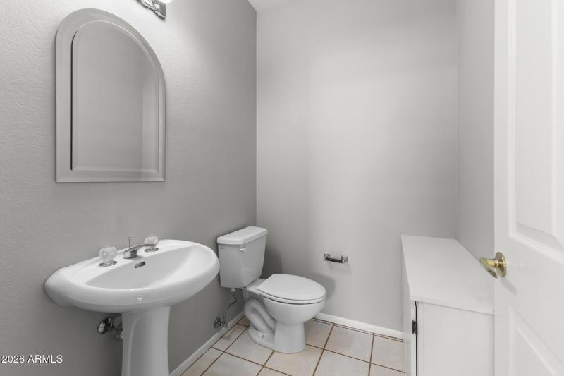 POWDER ROOM