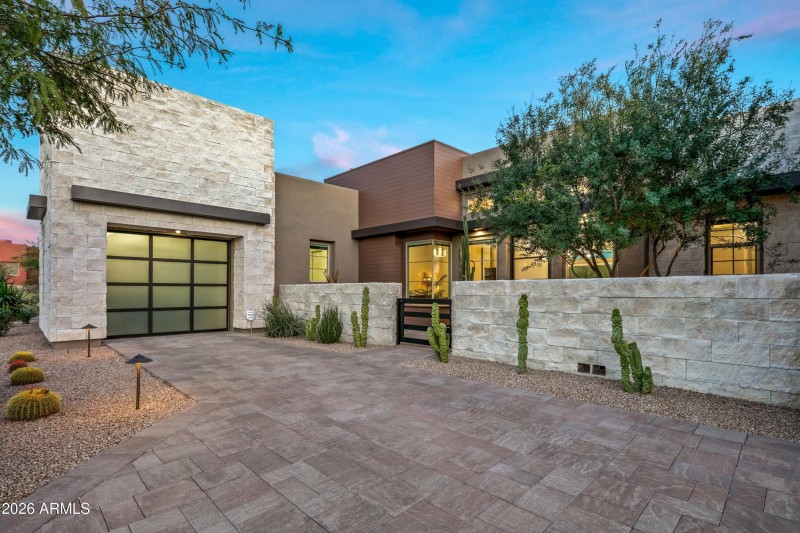 Oversize 3rd Garage Bay