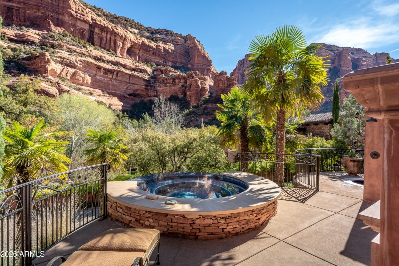 Jacuzzi