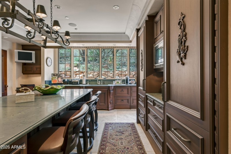 Mainhouse Kitchen