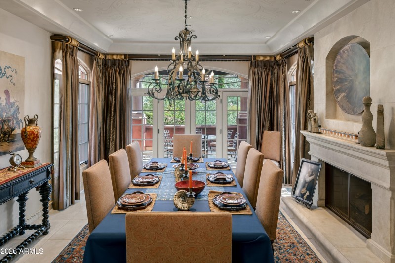 Formal Dining