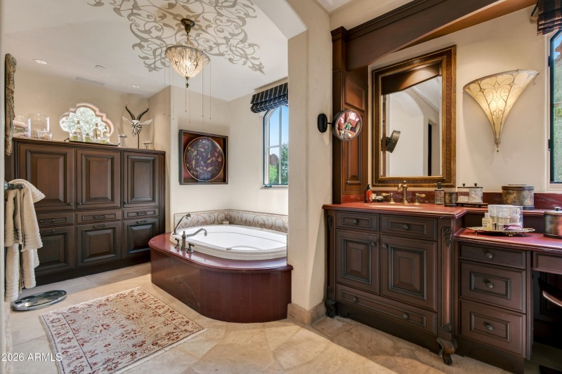 Main House Primary Bathroom