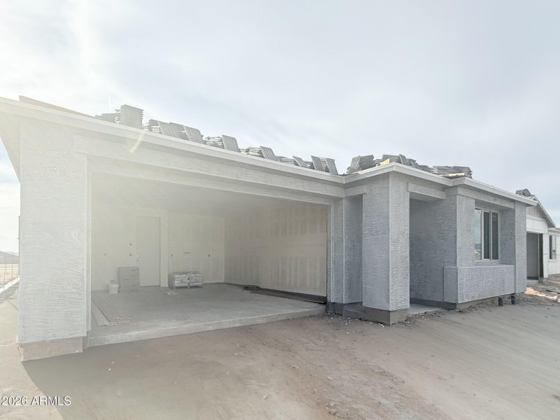 001 Exterior