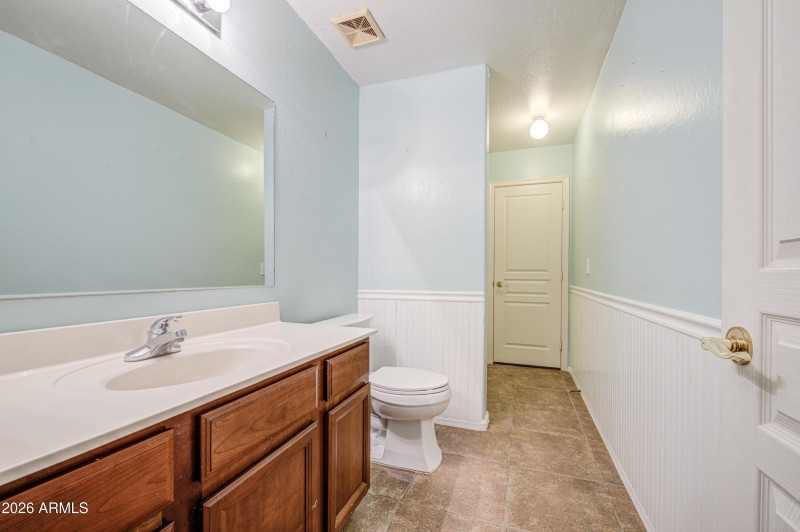 Bathroom 2-pic 1