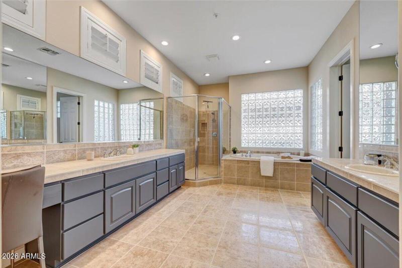 18-Primary Bath