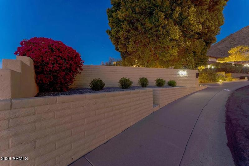 2260 E Palmaire Ave - Insert After Image