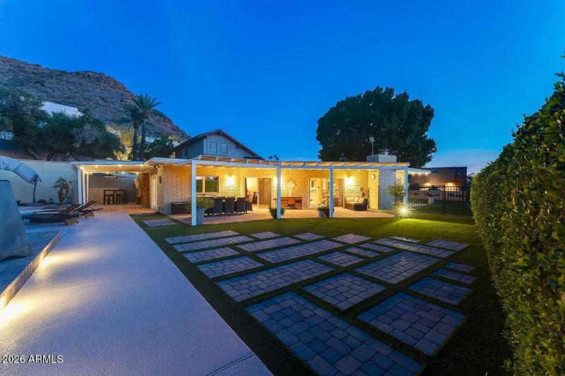 2260 E Palmaire Ave - Insert After Image