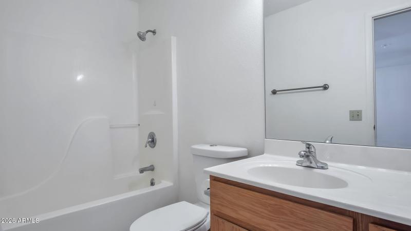 21-web-or-mls-QP- P1015800