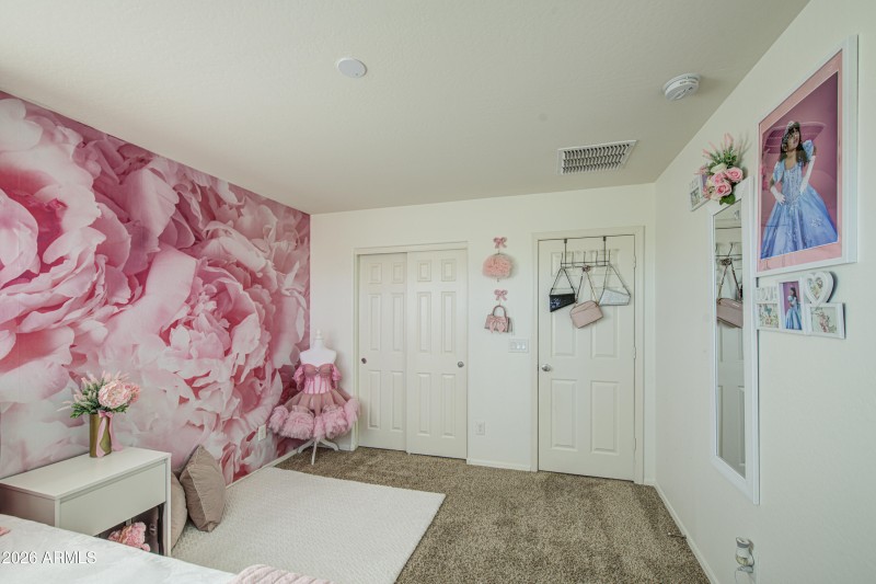 Bedroom 4-pic 2