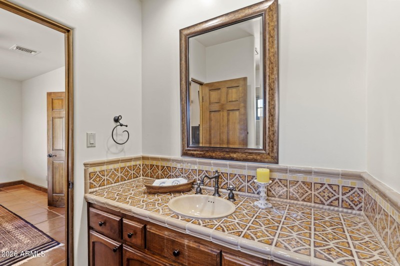 Secondary En-Suite