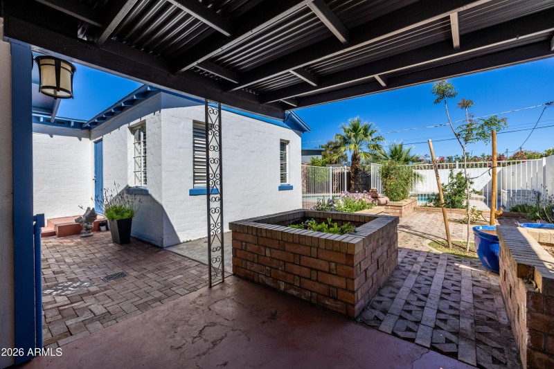 Garden & Patio