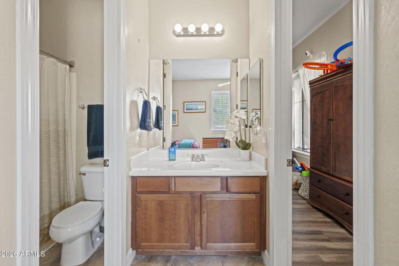 30-web-or-mls-CAP08730