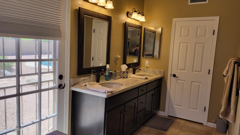 15 - Master Bath2