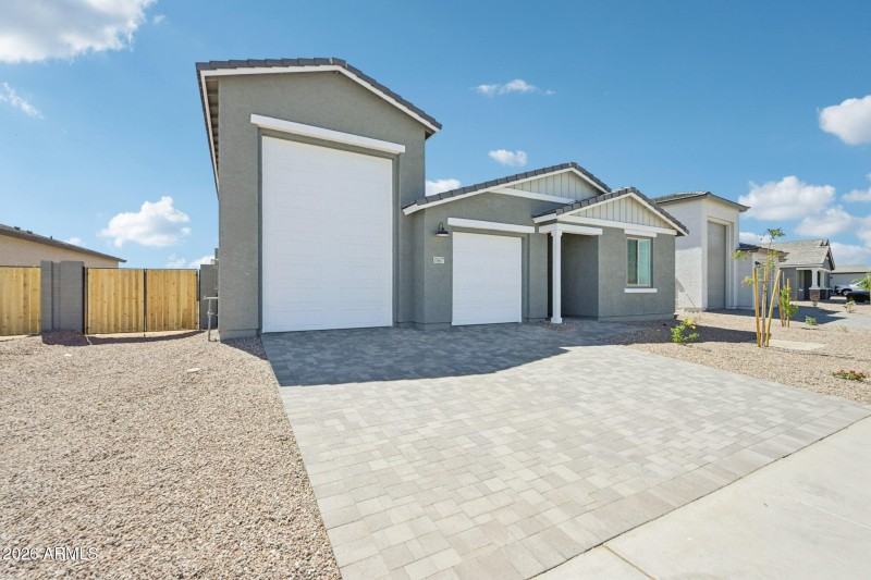 2-web-or-mls-W Brown St-S2703-002