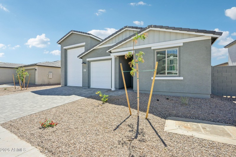 3-web-or-mls-W Brown St-S2703-003