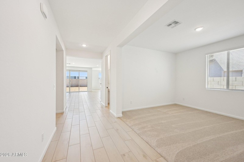 6-web-or-mls-W Brown St-S2703-006