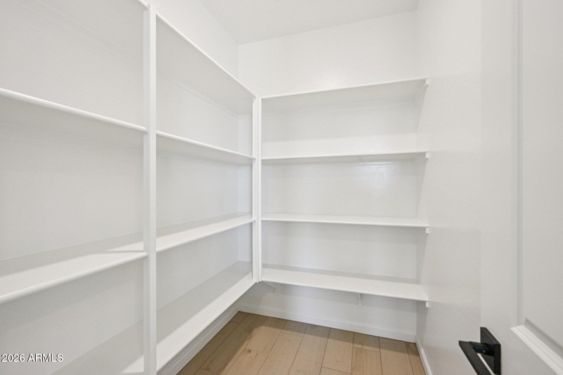22-web-or-mls-W Brown St-S2703-022
